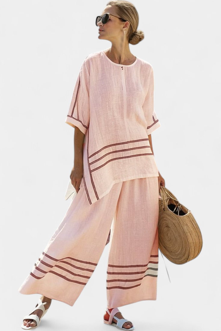 Daisy Set | Pantaloni a Righe con Taglio Asimmetrico e Stile Moderno