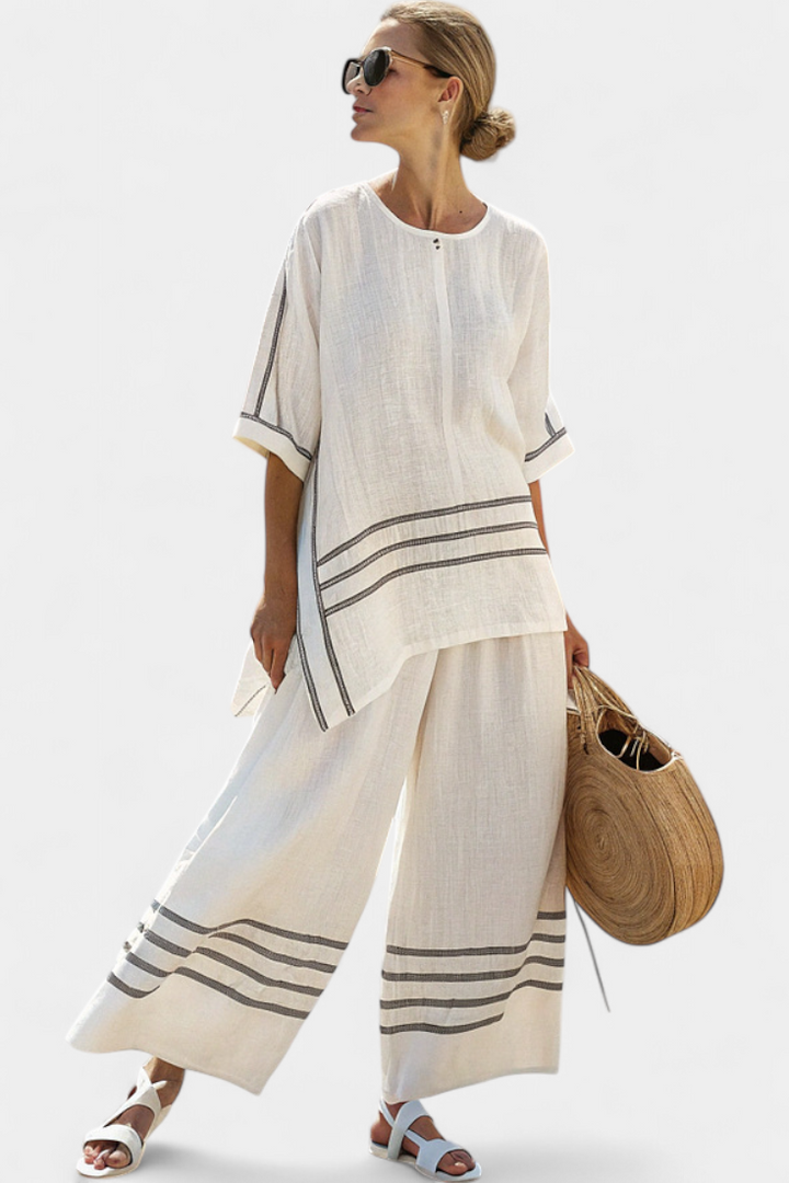 Daisy Set | Pantaloni a Righe con Taglio Asimmetrico e Stile Moderno