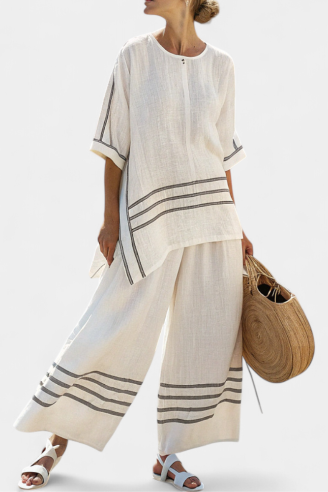 Daisy Set | Pantaloni a Righe con Taglio Asimmetrico e Stile Moderno
