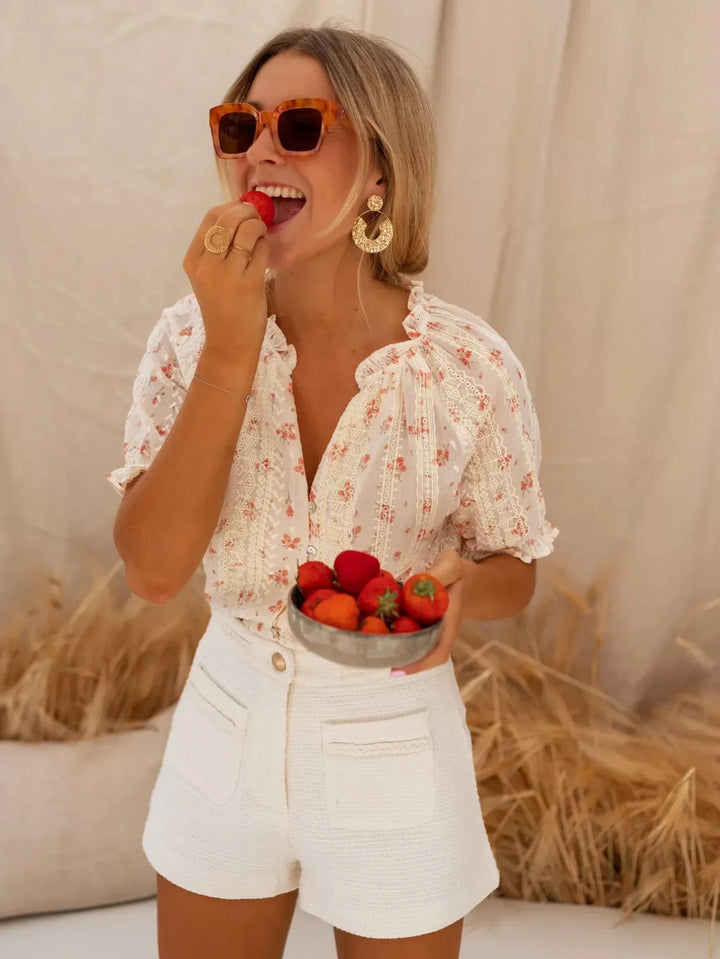 Blusa a Fiori dal Fascino Estivo