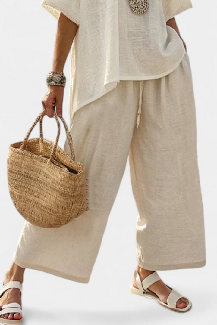 Daisy Set | Completo Minimalista in Tonalità Naturali – Blusa Oversize & Pantaloni Larghi Eleganti